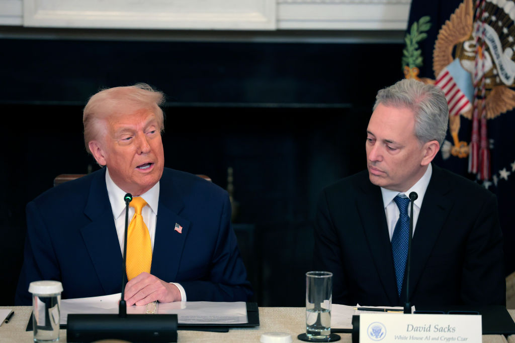 ديفيد ساكس يغادر منصب “قيصر الذكاء الاصطناعي”: إليك ملامح دوره الجديد في إدارة ترامب